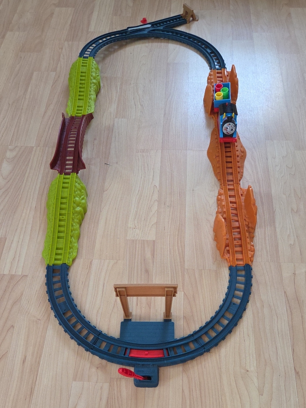 Thomas & Friends Muddy Adventure Motorized Train Set- Plastic